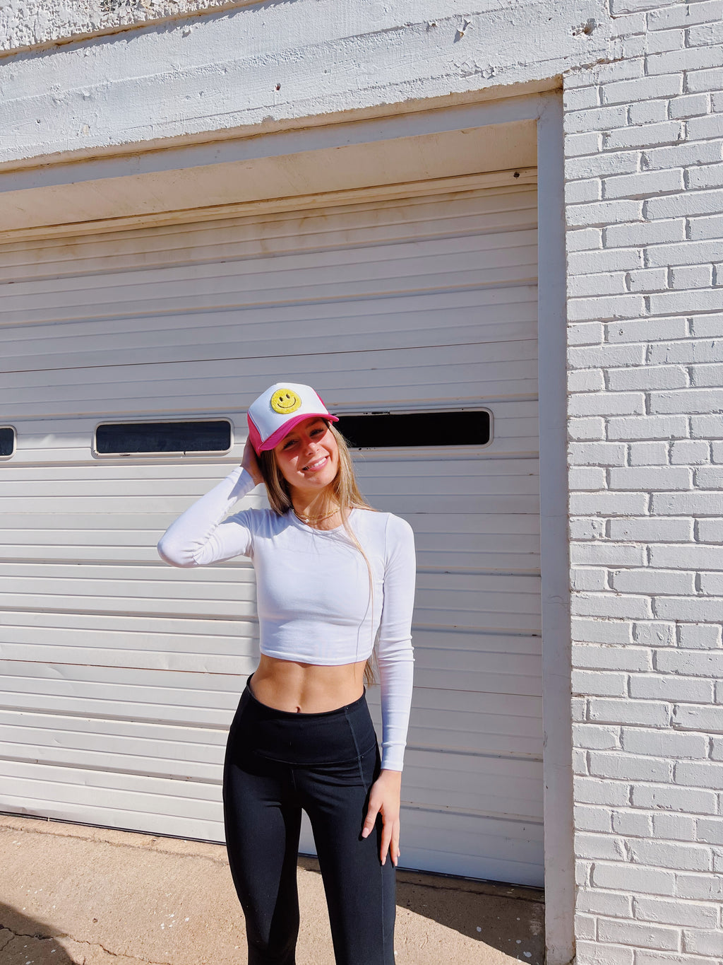 TWO TONED PINK AND WHITE TRUCKER WITH YELLOW SMILEY ☻